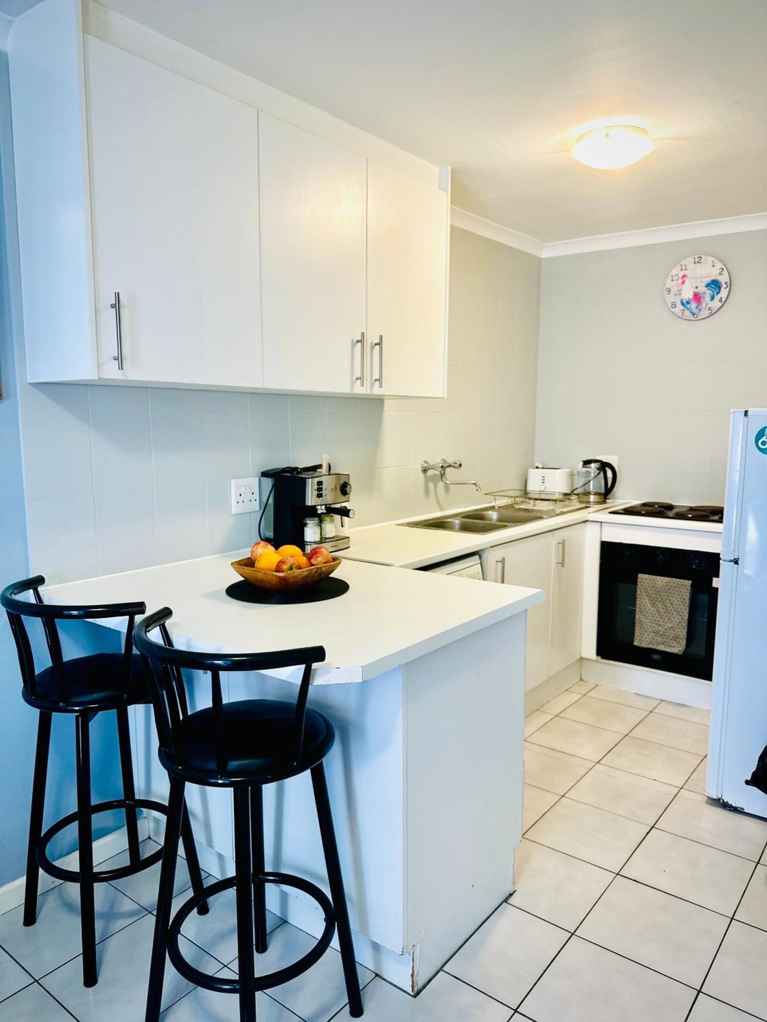 Caline Vip Apartments, Beach Close Bloubergstrand Exteriör bild
