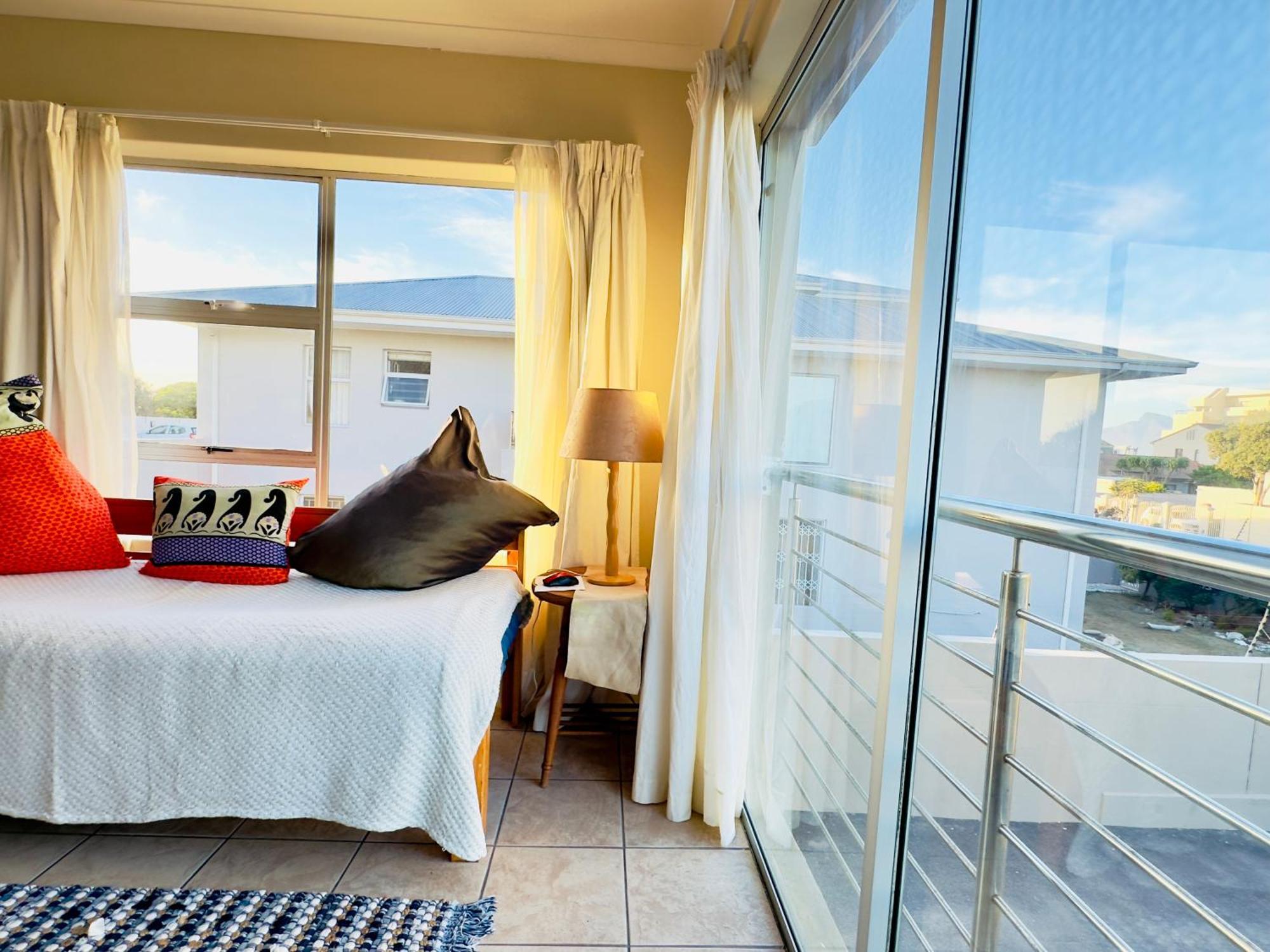 Caline Vip Apartments, Beach Close Bloubergstrand Exteriör bild