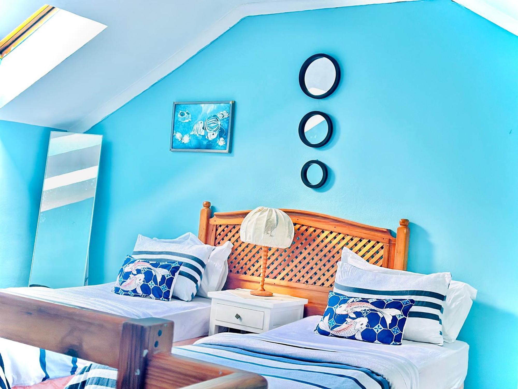 Caline Vip Apartments, Beach Close Bloubergstrand Exteriör bild