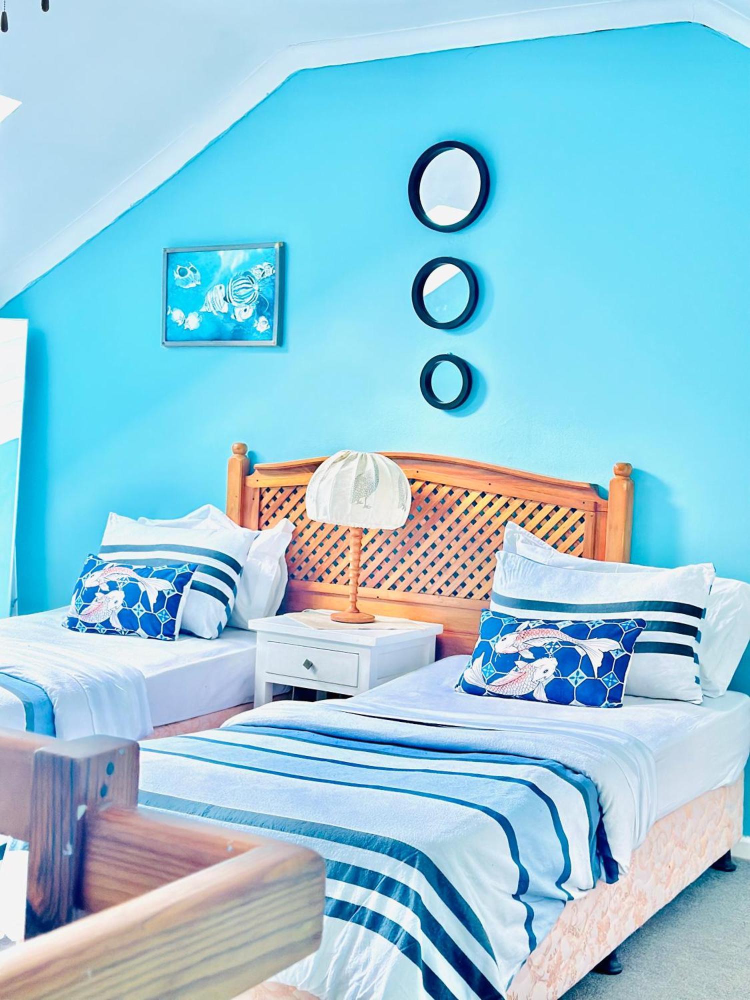 Caline Vip Apartments, Beach Close Bloubergstrand Exteriör bild